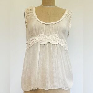 NWOT - Leon Max Limited Edition 100% Silk top in Ivory - Size M